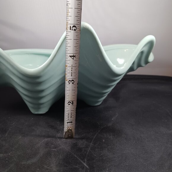 Vintage HALL Pottery Mid Century Light Blue Shell Bowl - Picture 5 of 10